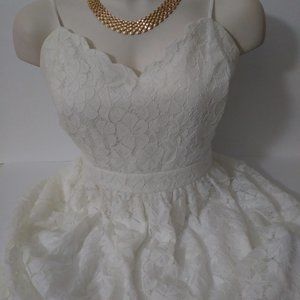 Aqua Off White Lace Scalloped Mini Dress Size Medium